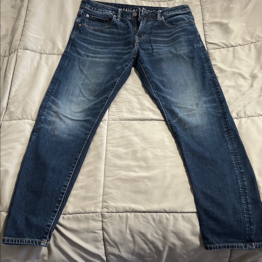American Eagle men’s flex athletic fit jeans
